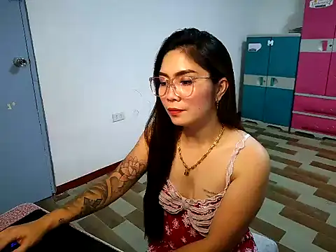 Snapshot of Sexynica chatting on 06-20-26, 02:42 Sexynica online show from 06-20-26, 02:42