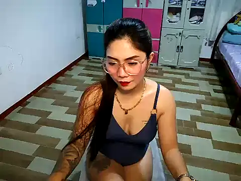 Snapshot of Sexynica chatting on 06-27-26, 02:34 Sexynica online show from 06-27-26, 02:34