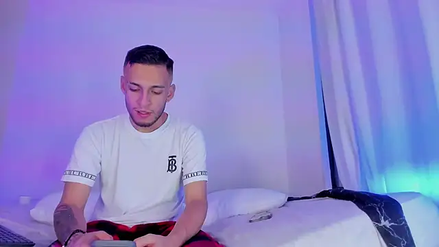  Kevin xxx online show from 09-26-25, 05:55