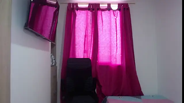 Valeria Santos  online show from 06-29-26, 01:11