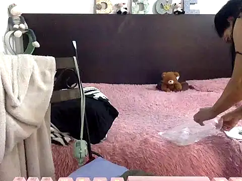 Snapshot of mommy-flabia chatting on 07-01-26, 08:41 mommy-flabia online show from 07-01-26, 08:41