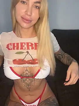 Snapshot of Inked_Angel1 chatting on 06-21-26, 08:39 Inked Angel1 online show from 06-21-26, 08:39