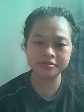 Snapshot of Bebe-beo chatting on 05-21-26, 04:52 Bebe-beo online show from 05-21-26, 04:52