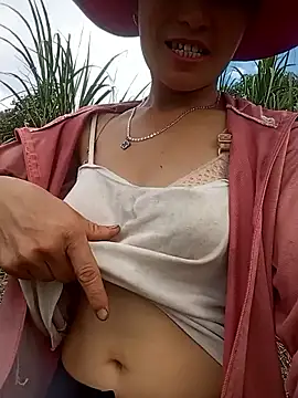 Heryy xx online show from 06-18-26, 09:14