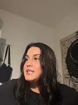 Snapshot of VenusRotten chatting on 05-21-26, 07:10 VenusRotten online show from 05-21-26, 07:10