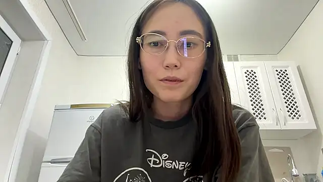Snapshot of VickieTrudo chatting on 06-21-26, 09:17 VickieTrudo online show from 06-21-26, 09:17