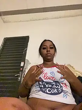 Snapshot of jhenannyy chatting on 06-22-26, 02:58 jhenannyy online show from 06-22-26, 02:58