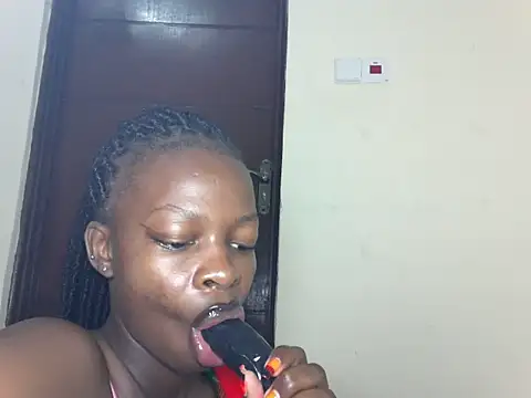 Snapshot of slim_sexy1 chatting on 06-25-26, 01:38 slim sexy1 online show from 06-25-26, 01:38