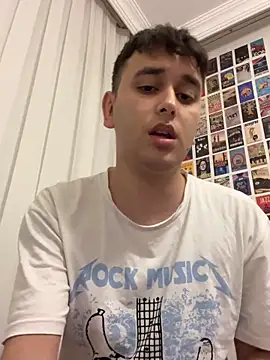imjustaboyy1 online show from 05-27-26, 08:39