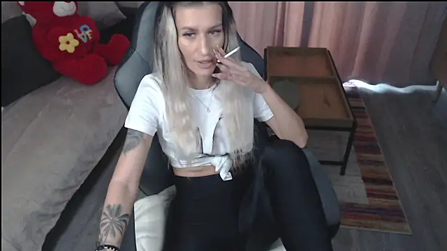 aryanne98 online show from 05-24-26, 07:02