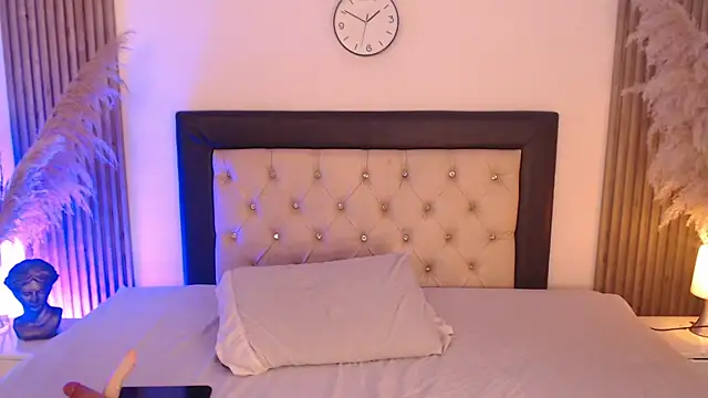 Sia Foxx01 online show from 07-07-26, 07:34