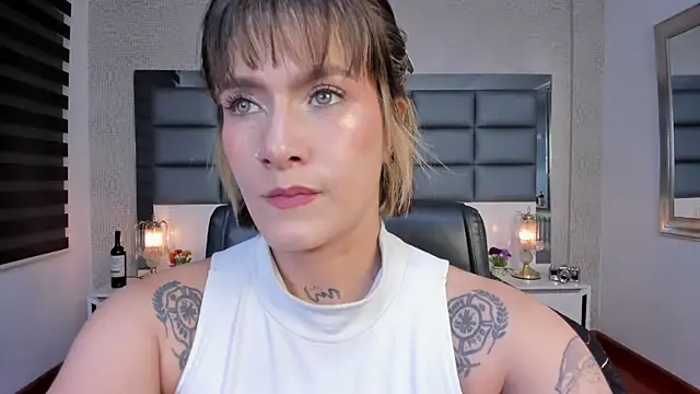 Snapshot of Mrs_Regina_clk chatting on 06-09-26, 03:07 Mrs Regina clk online show from 06-09-26, 03:07
