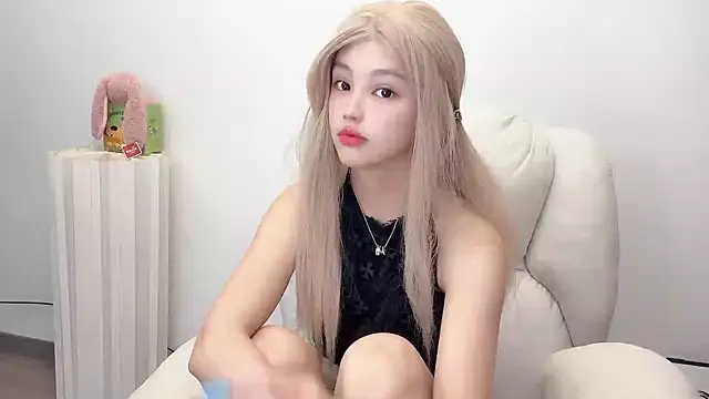 Snapshot of jiangjiang2005 chatting on 06-06-26, 04:12 jiangjiang2005 online show from 06-06-26, 04:12