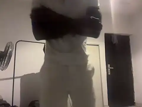 hotblackdick12 online show from 05-22-26, 12:40