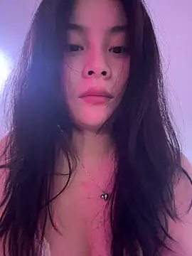 Snapshot of enen-123 chatting on 06-19-26, 09:18 enen-123 online show from 06-19-26, 09:18