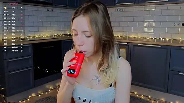 BlondeKelly online show from 06-02-26, 04:20