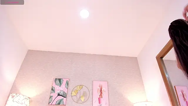 Snapshot of natalie_fox__ chatting on 06-27-26, 11:37 natalie fox online show from 06-27-26, 11:37