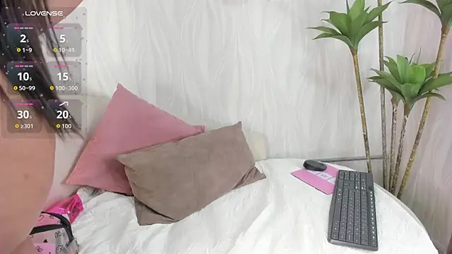 Snapshot of natalie_fox__ chatting on 07-03-26, 11:38 natalie fox online show from 07-03-26, 11:38