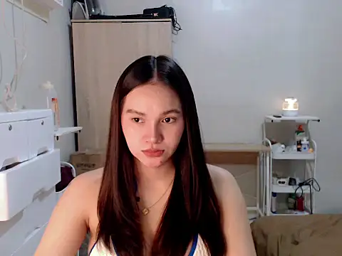 Snapshot of slutty_anna29 chatting on 07-10-26, 03:44 slutty anna29 online show from 07-10-26, 03:44