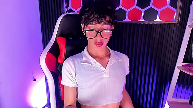 Snapshot of SantyFoxxs chatting on 06-03-26, 03:31 SantyFoxxs online show from 06-03-26, 03:31