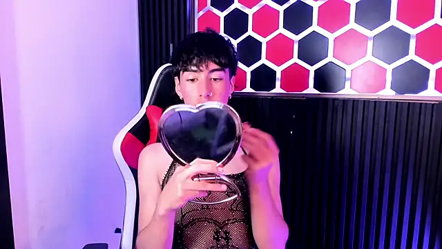 Snapshot of SantyFoxxs chatting on 06-06-26, 03:44 SantyFoxxs online show from 06-06-26, 03:44