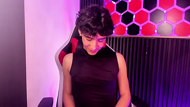Snapshot of SantyFoxxs chatting on 07-05-26, 03:34 SantyFoxxs online show from 07-05-26, 03:34