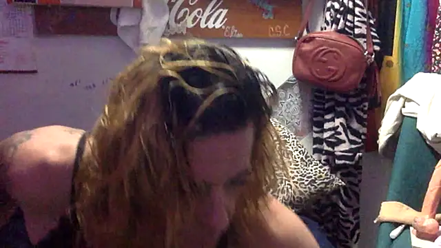VanillaSnowcones online show from 05-26-26, 03:57