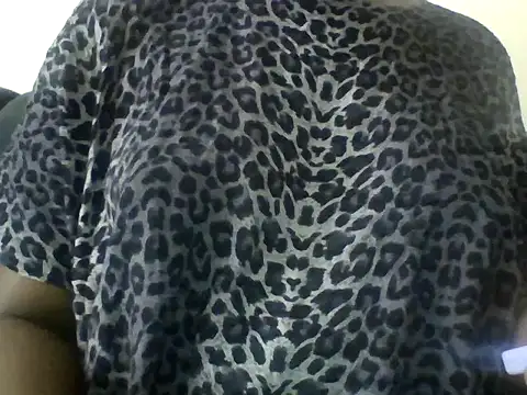 Snapshot of seshyy chatting on 07-15-26, 08:30 seshyy online show from 07-15-26, 08:30