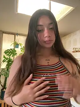 Snapshot of -Cattleya- chatting on 06-09-26, 12:50 -Cattleya- online show from 06-09-26, 12:50
