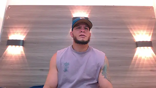 Snapshot of Maximiliano_Stronge chatting on 06-25-26, 08:13 Maximiliano Stronge online show from 06-25-26, 08:13