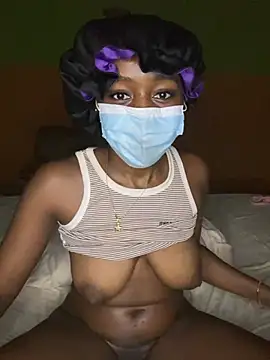 Snapshot of sexycoupp chatting on 06-18-26, 12:22 sexycoupp online show from 06-18-26, 12:22