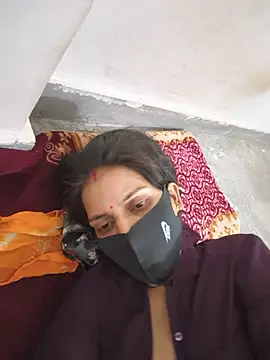 Snapshot of Neha-ji chatting on 06-02-26, 06:32 Neha-ji online show from 06-02-26, 06:32