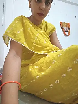 Snapshot of Neha-ji chatting on 06-10-26, 05:28 Neha-ji online show from 06-10-26, 05:28