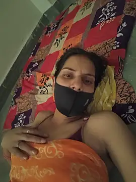 Snapshot of Neha-ji chatting on 06-18-26, 10:19 Neha-ji online show from 06-18-26, 10:19