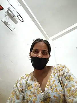 Snapshot of Neha-ji chatting on 06-22-26, 04:37 Neha-ji online show from 06-22-26, 04:37