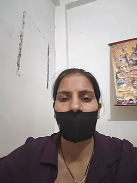Snapshot of Neha-ji chatting on 06-30-26, 01:23 Neha-ji online show from 06-30-26, 01:23