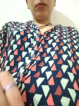 Snapshot of Neha-ji chatting on 07-14-26, 12:22 Neha-ji online show from 07-14-26, 12:22