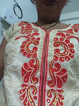 Snapshot of Neha-ji chatting on 07-23-26, 01:30 Neha-ji online show from 07-23-26, 01:30