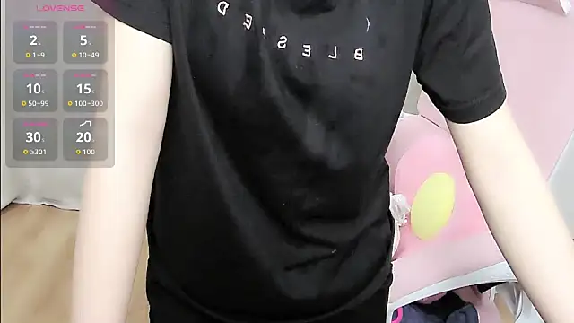 shynana online show from 06-18-26, 01:06