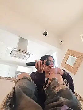 Kimdyy  online show from 06-23-26, 07:56