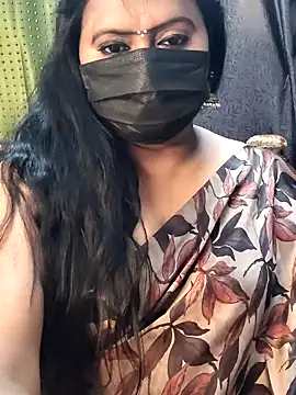 Snapshot of Meera_mia chatting on 06-01-26, 07:15 Meera mia online show from 06-01-26, 07:15