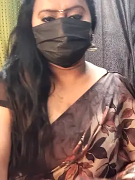 Snapshot of Meera_mia chatting on 06-03-26, 12:24 Meera mia online show from 06-03-26, 12:24
