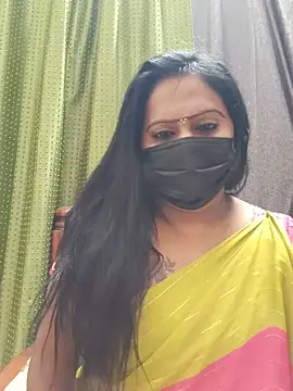 Snapshot of Meera_mia chatting on 06-11-26, 10:41 Meera mia online show from 06-11-26, 10:41