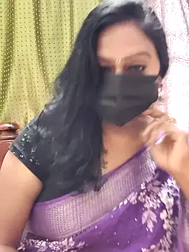 Snapshot of Meera_mia chatting on 06-25-26, 08:41 Meera mia online show from 06-25-26, 08:41