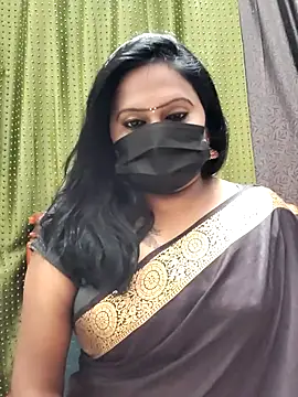 Snapshot of Meera_mia chatting on 07-05-26, 06:48 Meera mia online show from 07-05-26, 06:48