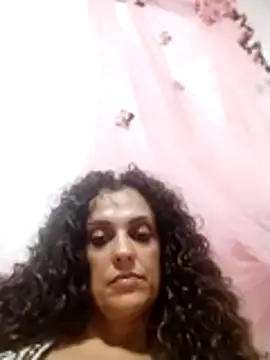Snapshot of angelaxxx83 chatting on 08-01-26, 05:34 angelaxxx83 online show from 08-01-26, 05:34