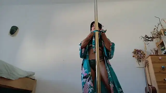PriscillaPole online show from 07-22-26, 08:06