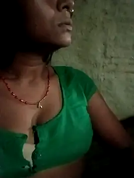 Snapshot of maliska-rani chatting on 07-06-26, 03:58 maliska-rani online show from 07-06-26, 03:58