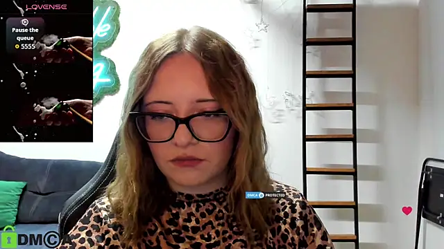 JuliNy x online show from 06-06-26, 12:54