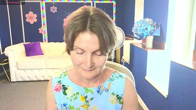 Snapshot of Mabel_Magic chatting on 07-09-26, 01:15 Mabel Magic online show from 07-09-26, 01:15